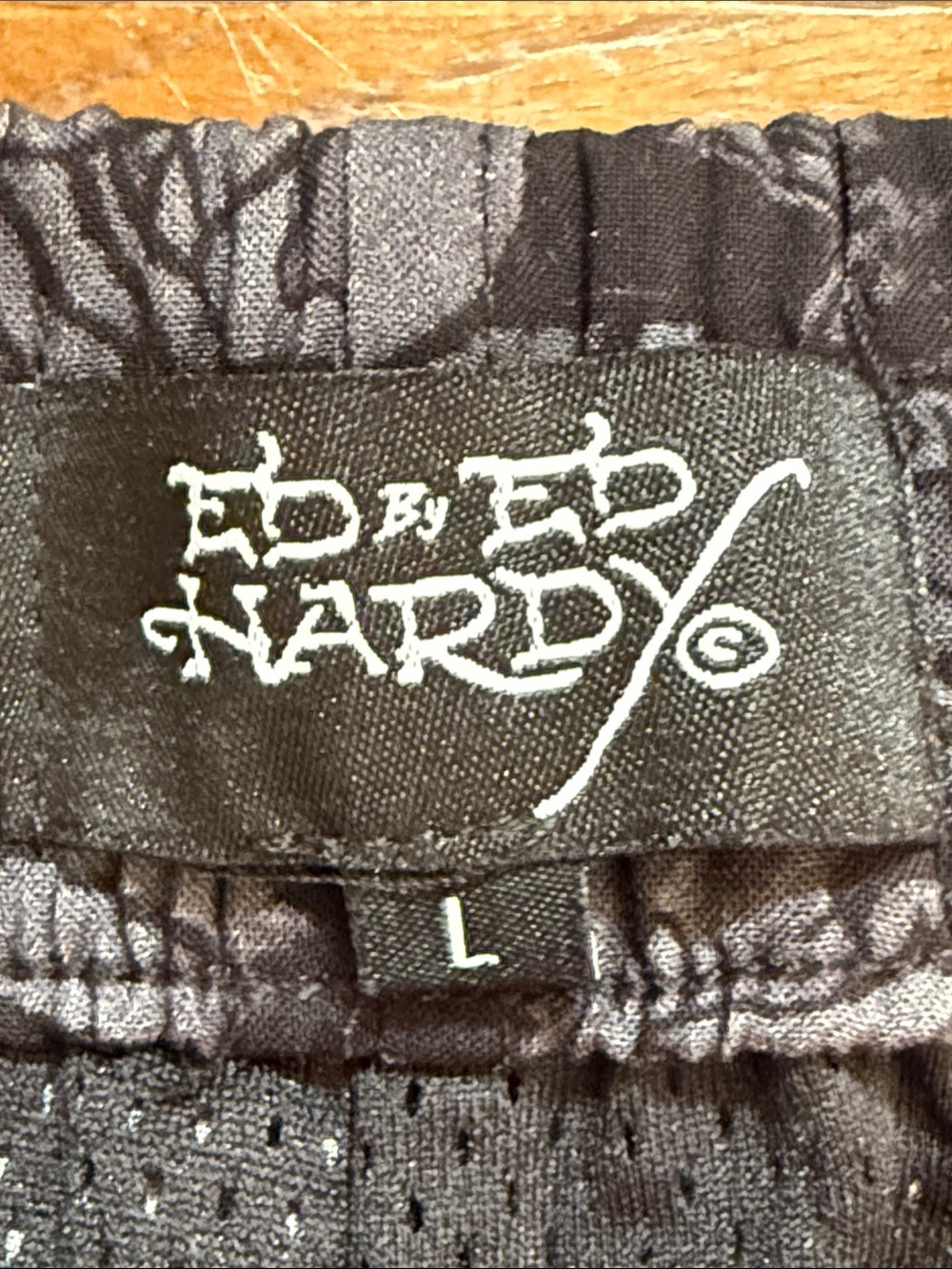 Ed Hardy Men's Black/Gray Shorts with Red and Green Dragon Motif. Size L. - Picture 16 of 16